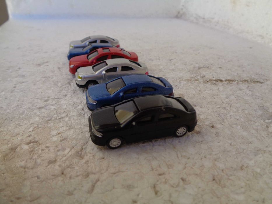 1:87 Lote de 6 carros para pista ou maquete comboio