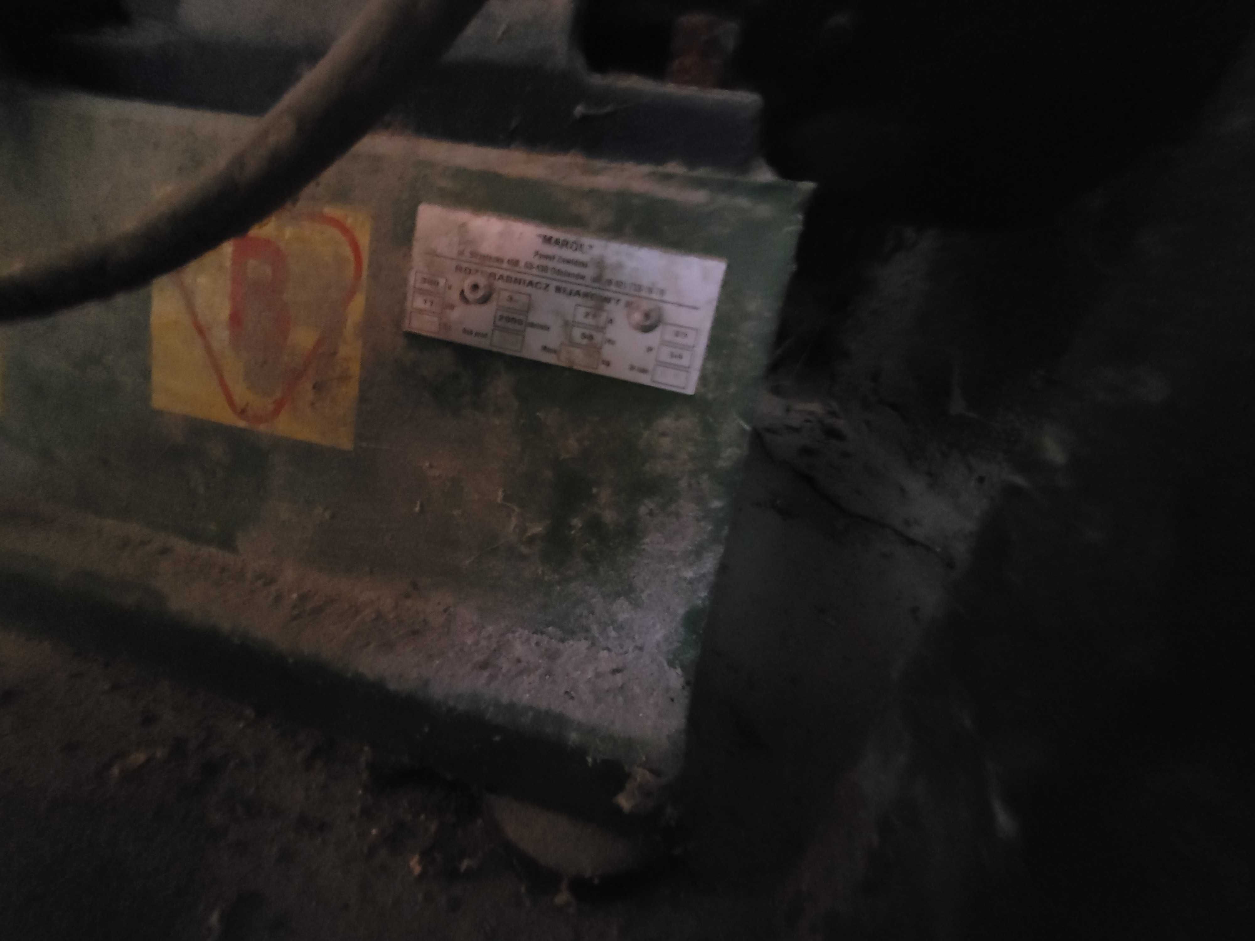 ŚRUTOWNIK, Rozdrabniacz bijakowy ssąco – tłoczący M-Rol H122 11kW
