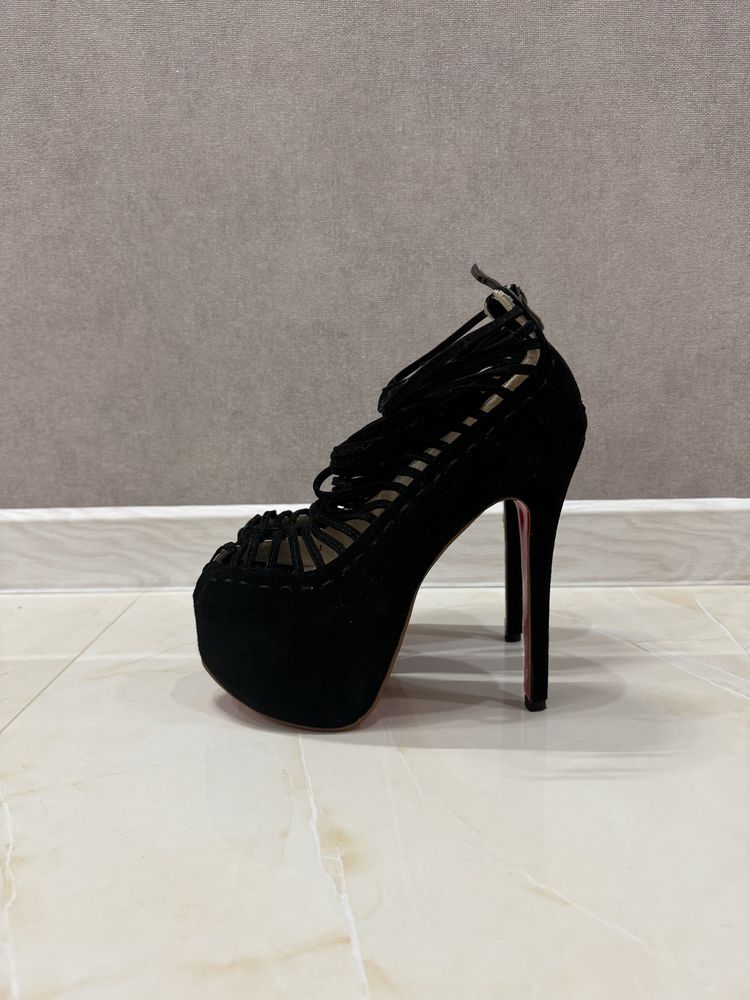 Туфли Christian Louboutin 36 р оригинал, лабутены кристиан лабутен