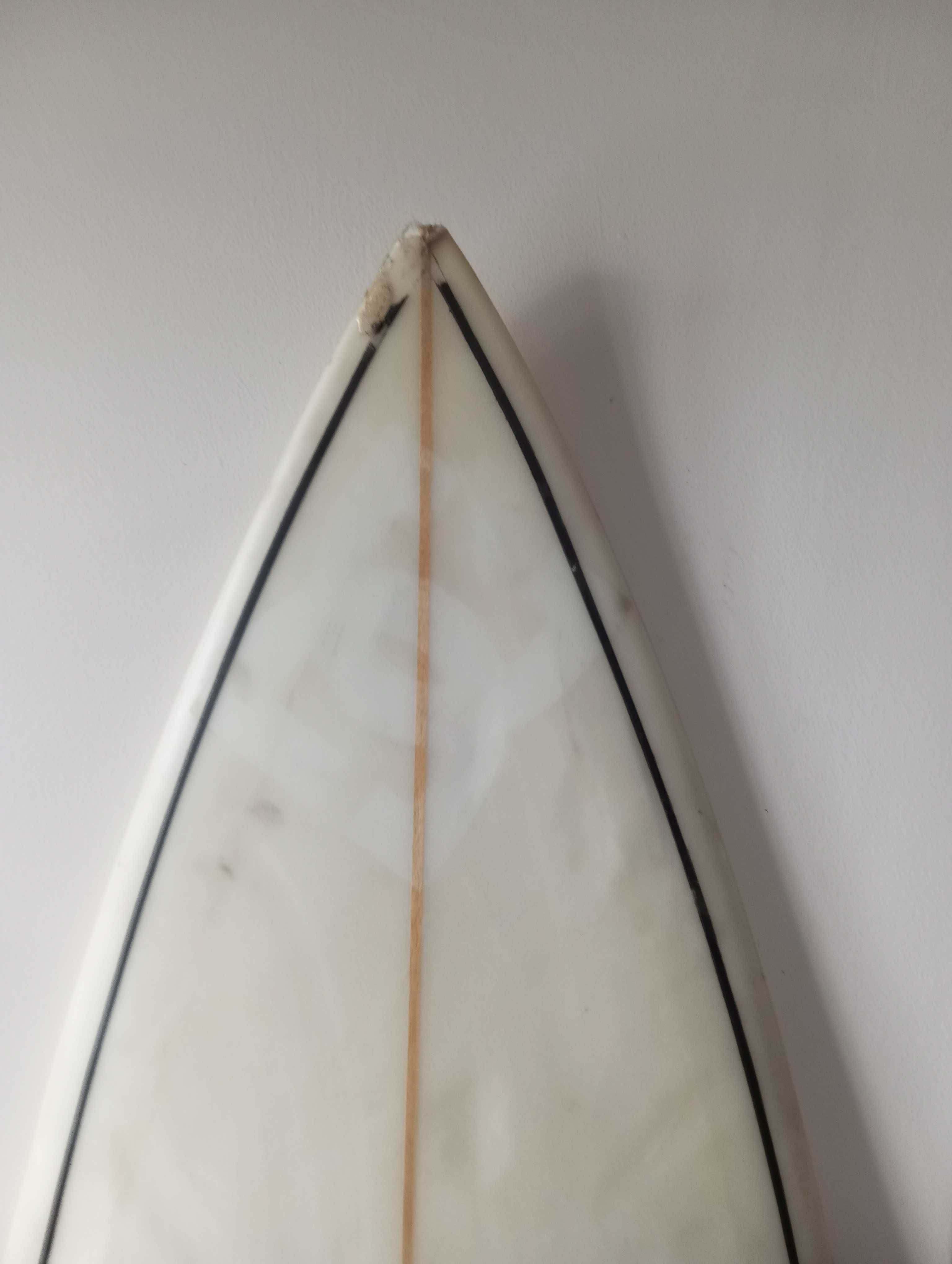Prancha de surf em segunda mão