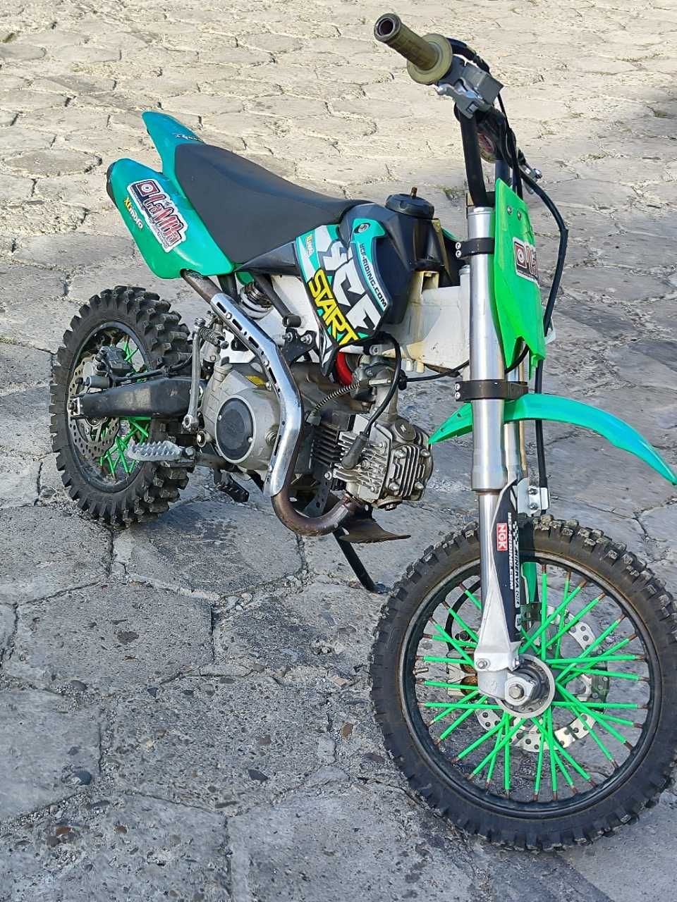 YCF 125 - start - PitBike