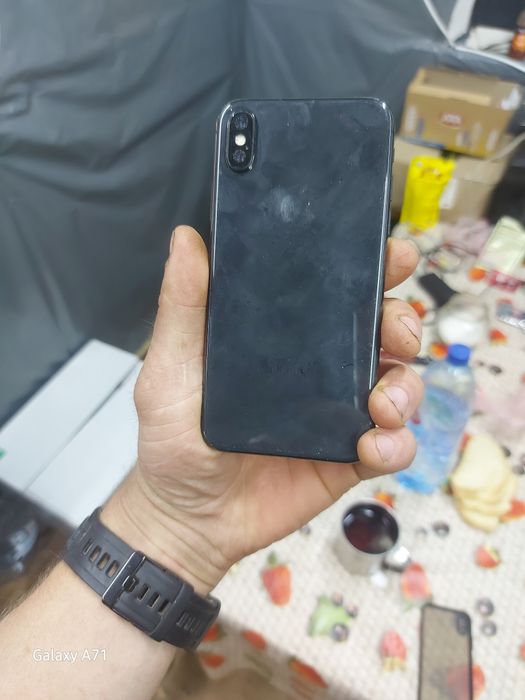 Продам айфон 10 256гб