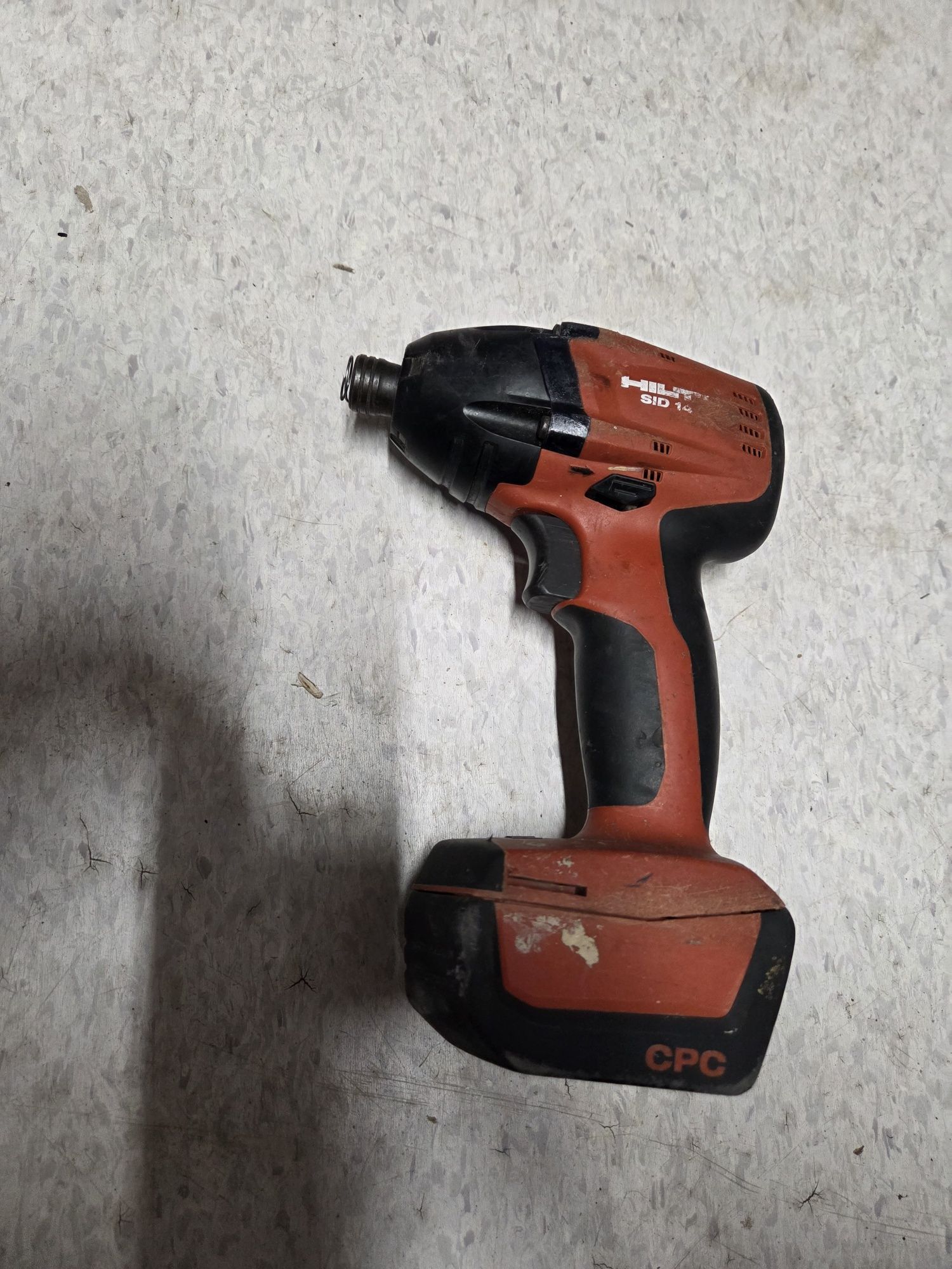 Zakrętarka Hilti z akumulatorem