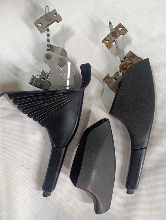 Ручник ручка ручника Fiat Doblo Добло 01-18 механізм гальма кожух 223