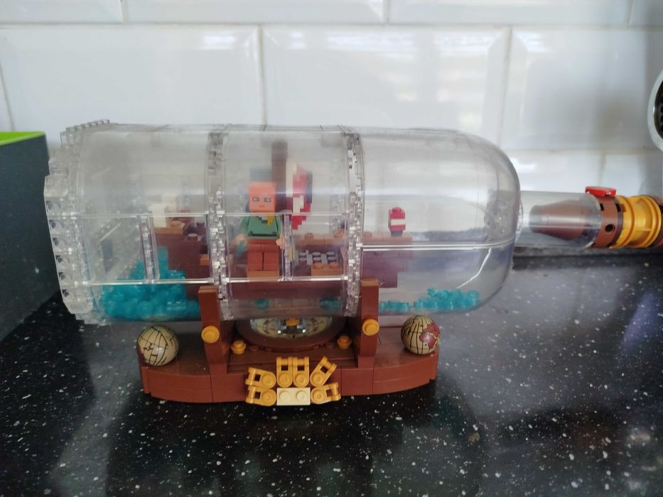 Продам конструктор лего