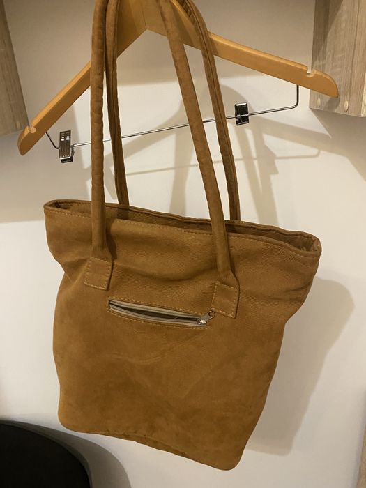 Brązowa torebka na ramie