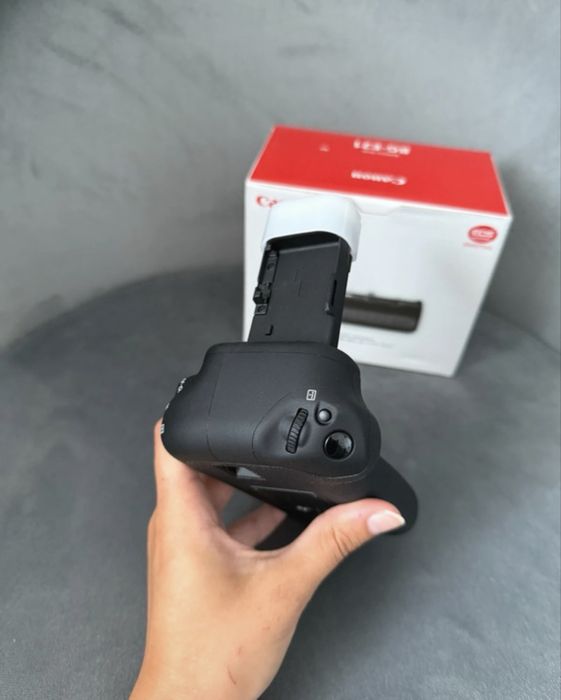 Battery grip BG-E21 da Canon compatível com a Canon 6D Mark || (NEW)
