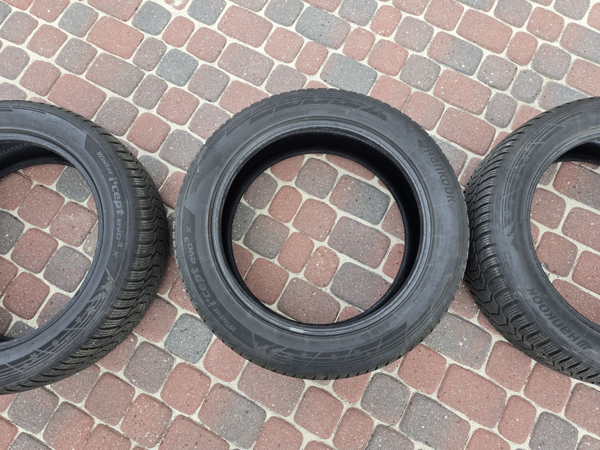 Hankook Winter i*cept Evo3 x 235/55 R20