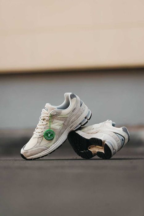 Кросівки New Balance 2002R Beige premium