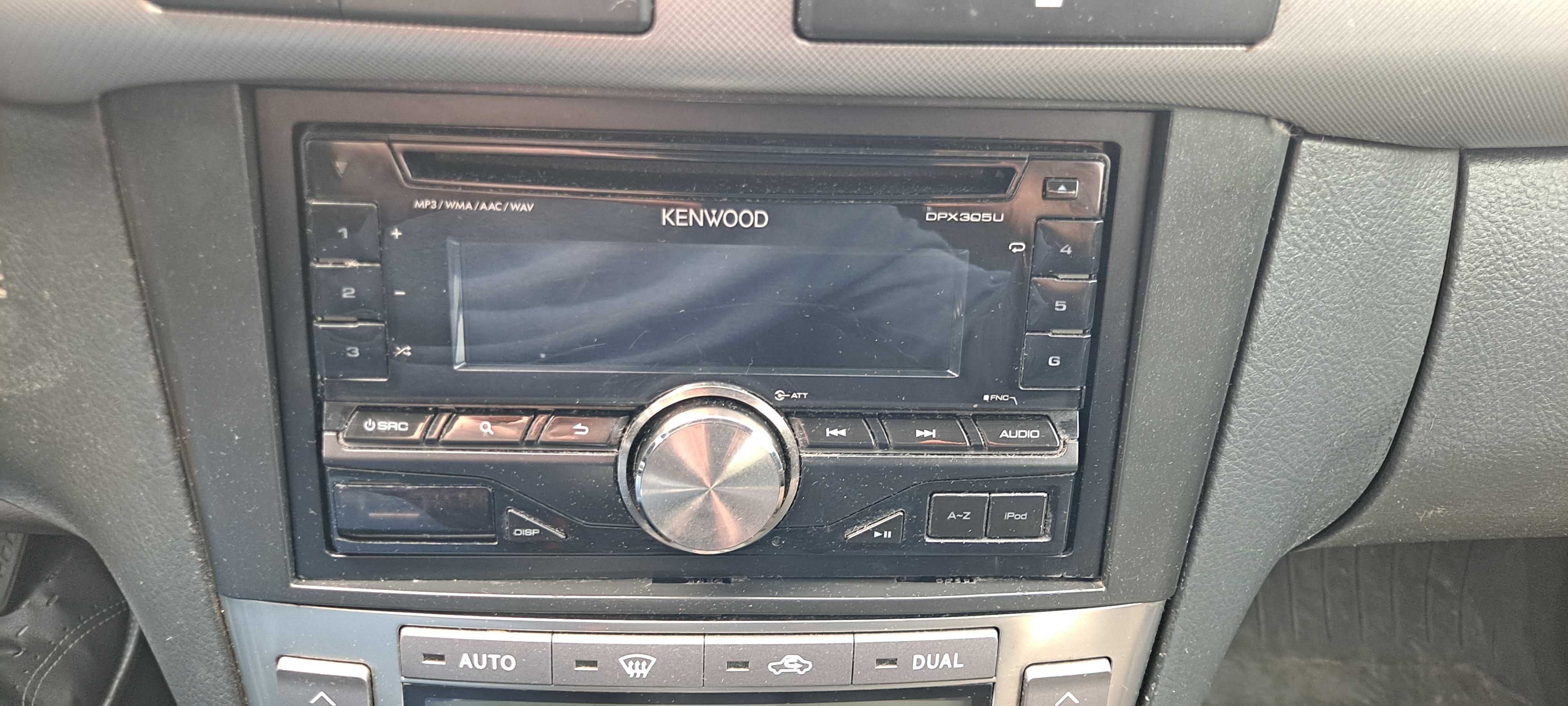 Radio Kenwood DPX305U USB AUX Toyota Avensis T25