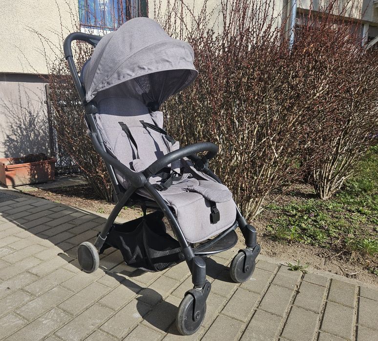 Wózek KEEK MOON do samolotu lekka spacerówka