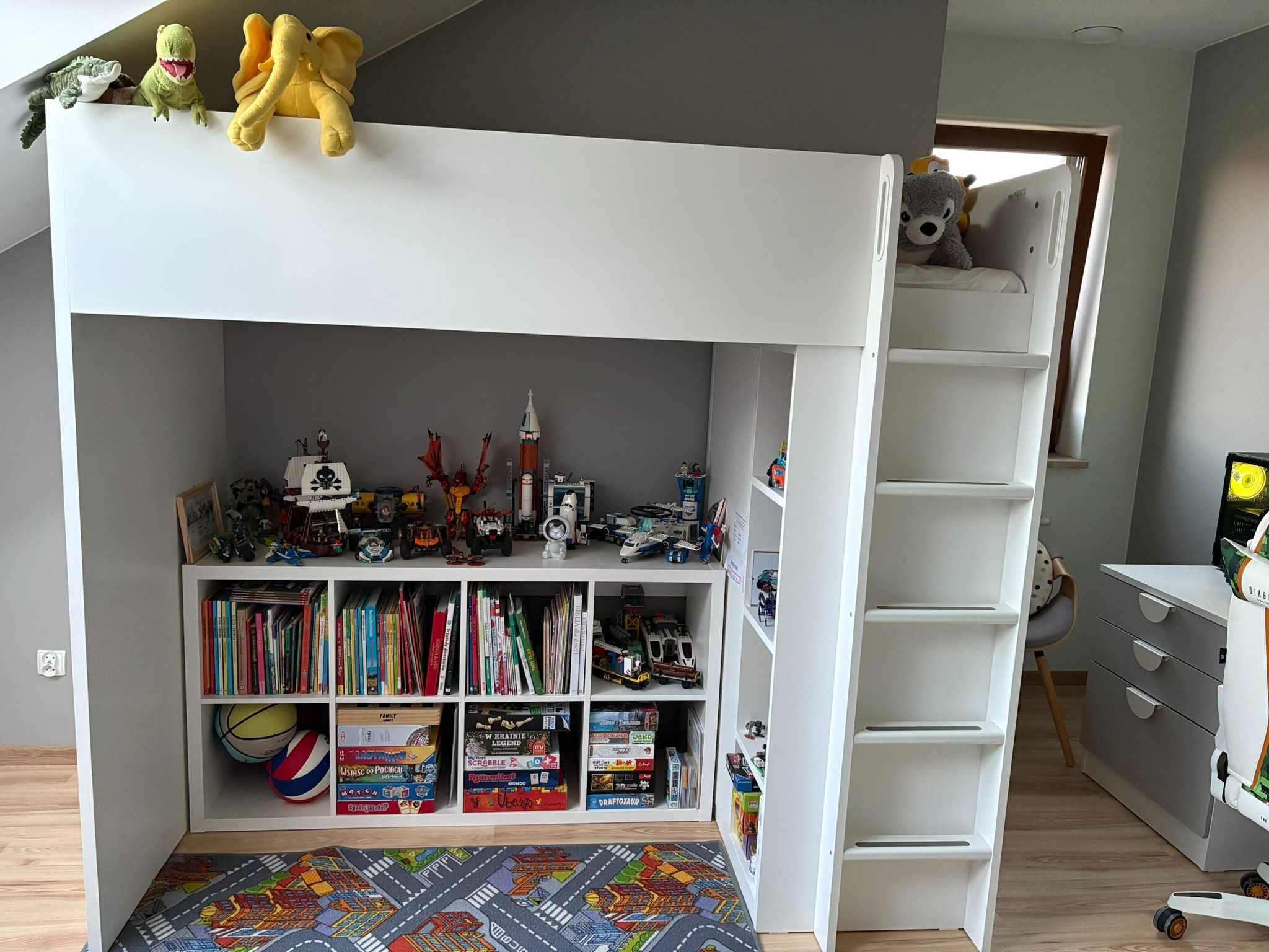 IKEA łóżko piętrowe z materacem 90x200 cm, szafa, biurko, regał