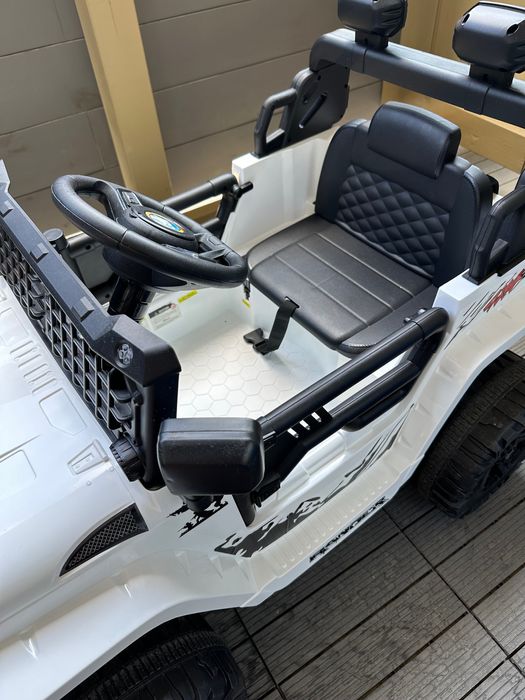 Jeep Auto na akumulator dla Dziecka