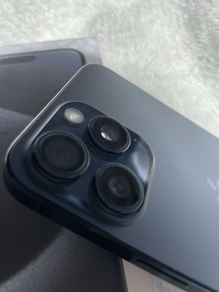 iPhone 15 Pro Max Blue  256 GB