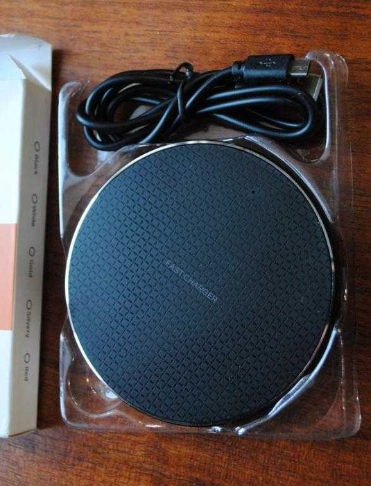 Бездротова зарядка Вх 5В-2А 9В-2А Вих 7,5 Вт/10 Вт/5 Вт