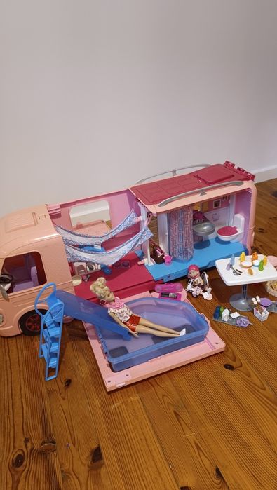 Kamper Barbie + akcesoria+ lalka
