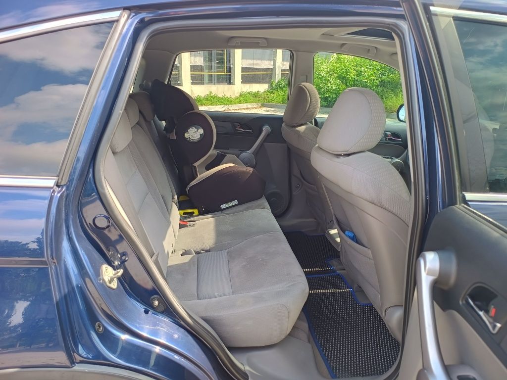Продам Honda CR V