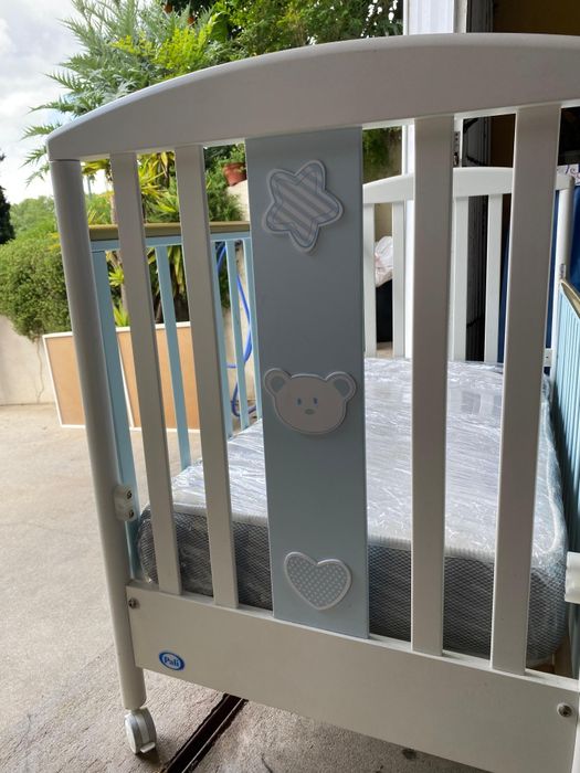 Cama de bebê mais colchão