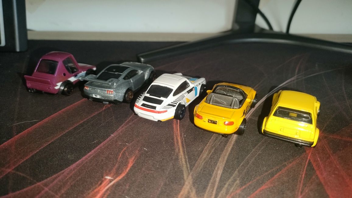 Hot wheels autka
