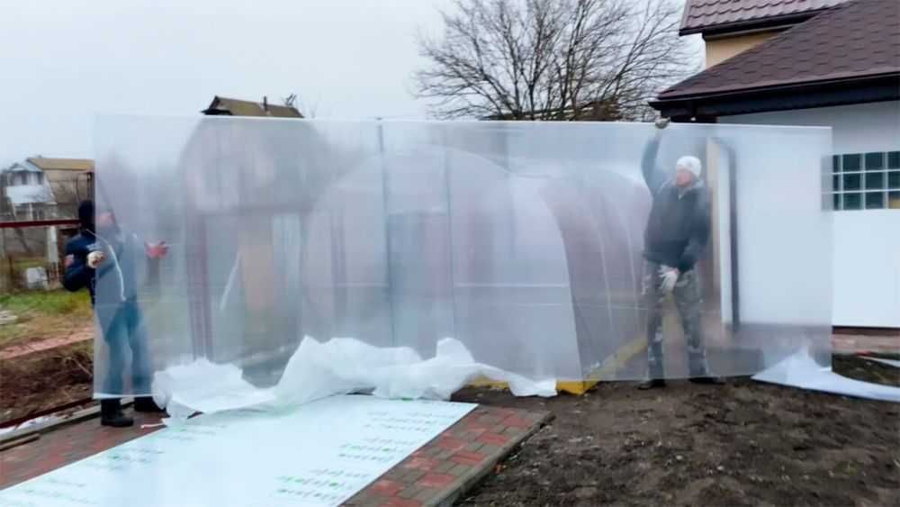 Poliwęglan komorowy 10 mm bezbarwny, 2.1×6 m, UV Na wymiar