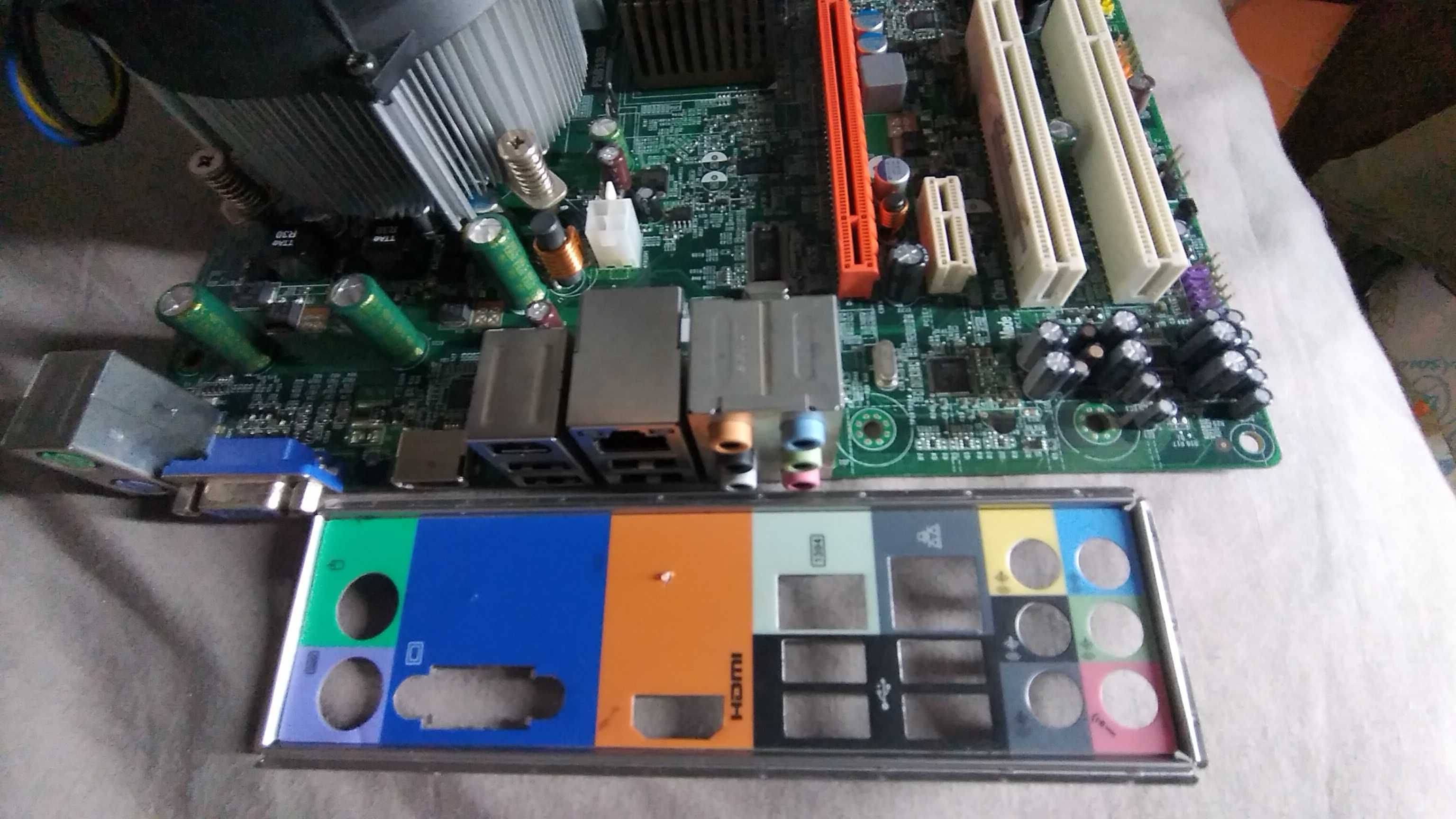Motherboard ACER G45T/G43T-AM3+CPU Intel Core 2 Quad Q9400