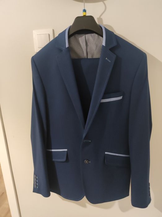 Garnitur młodzieżowy