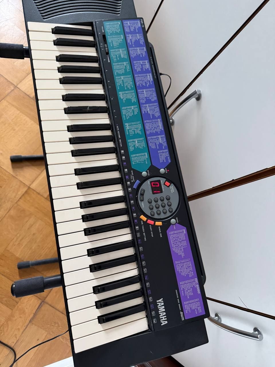 Синтезатор Yamaha psr 73