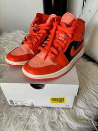 Jordan Air 1 Mid SE- Sneakersy  - crimson bliss/rush orange/black/sail