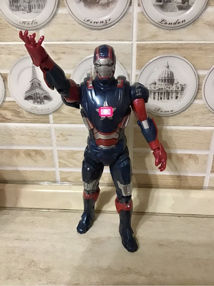 Іграшка халк hulk залізна людина action man супергерой