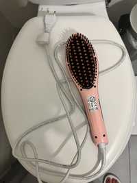Escova alisadora de cabelo
