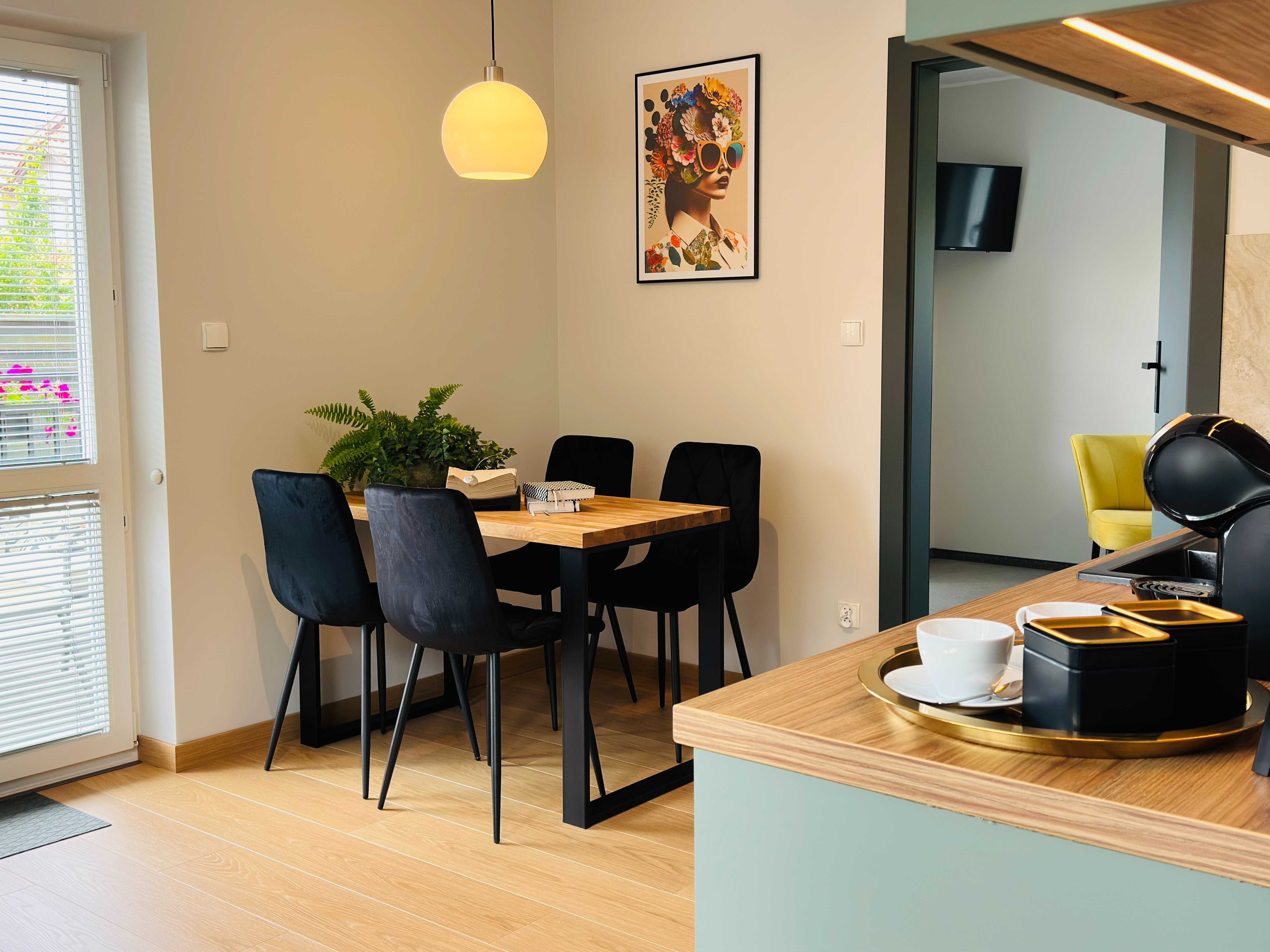 Pokoje i Apartamenty w Jantarze" Piaskowy Dom"