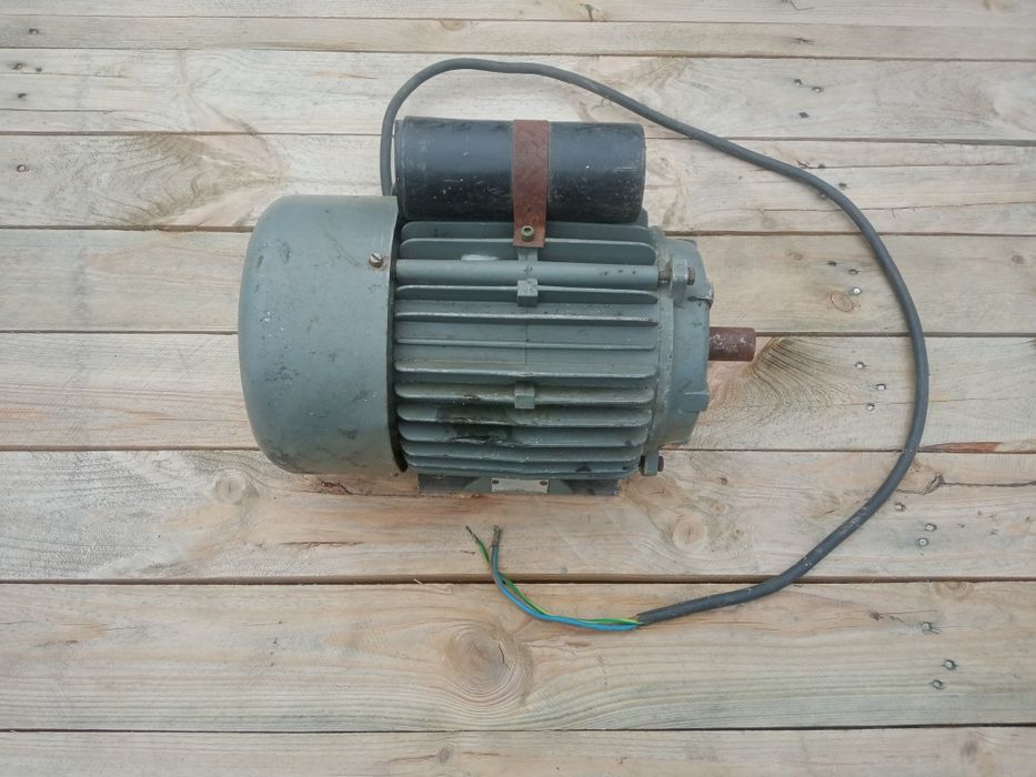 Silnik elektryczny (na siłę)