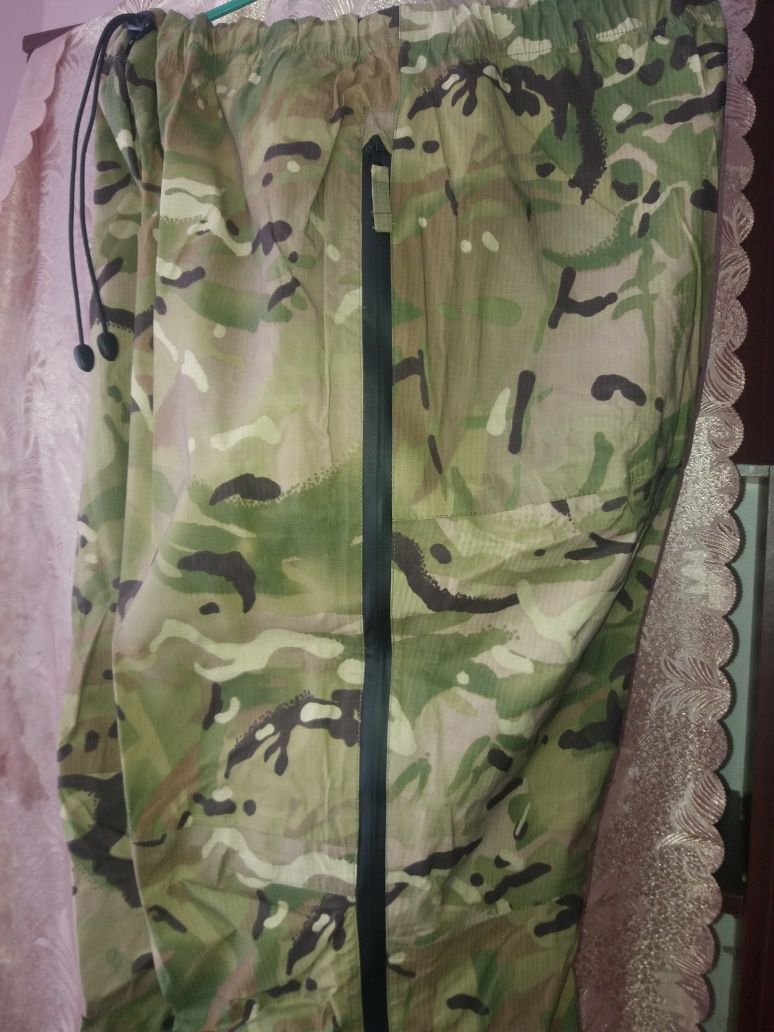 Оригінальні штани  Gore-Tex  армії британії .