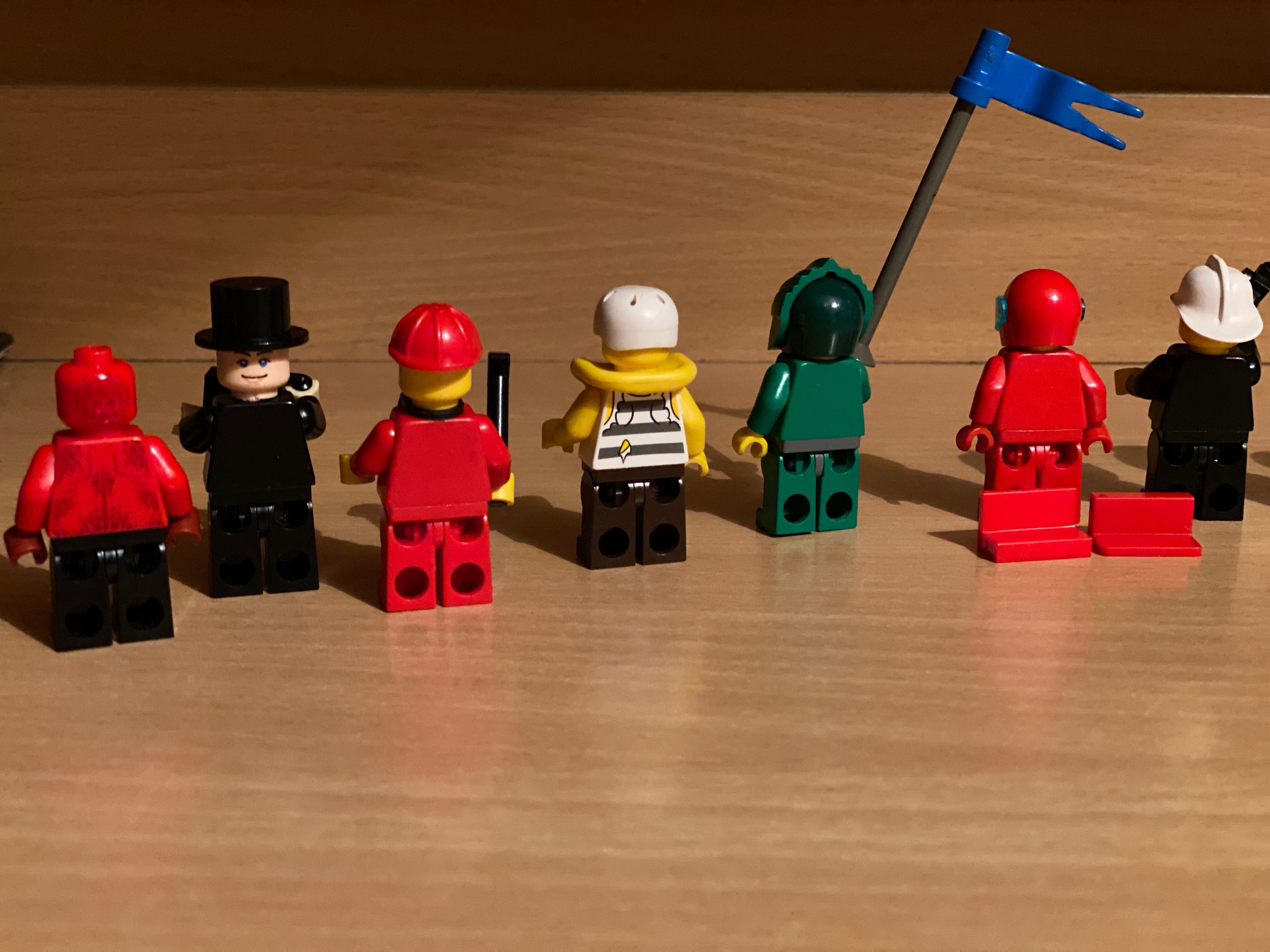 Lego minifigurki figurki z akcesoriami [zestaw 11 minifigurek]