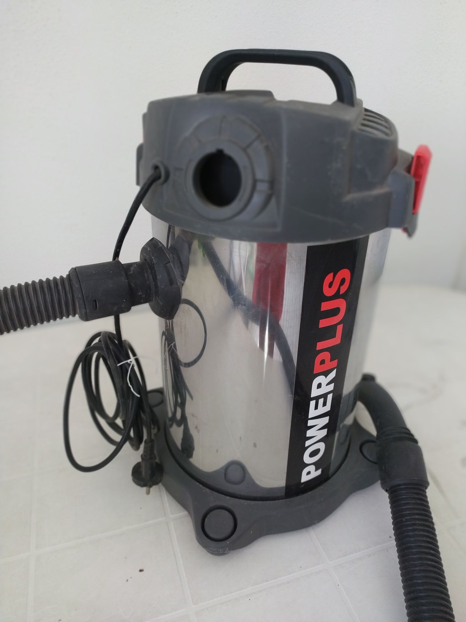 Aspirador com saco Power Plus 15L