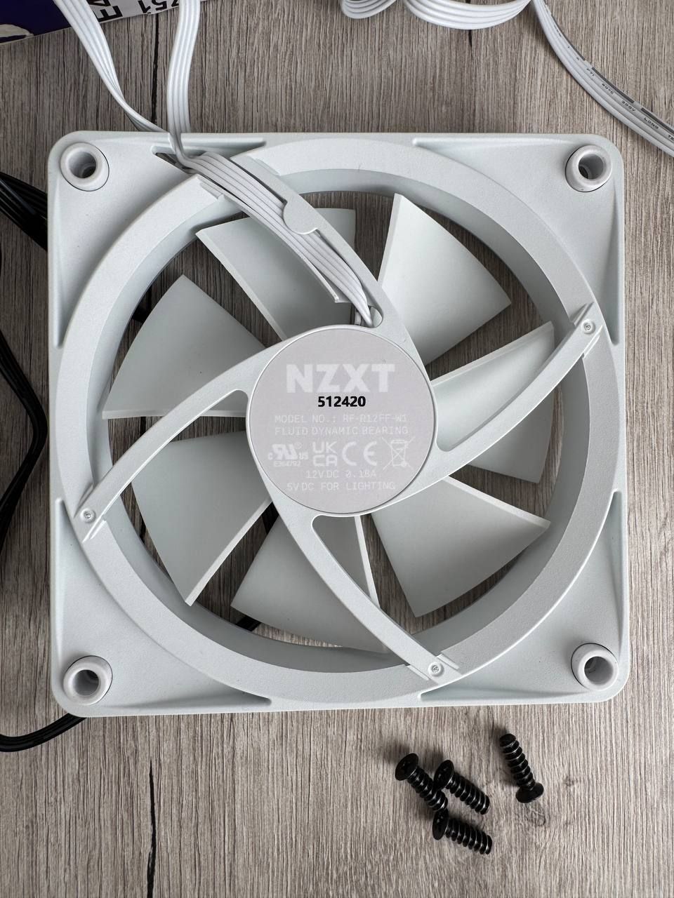 Вентилятори NZXT F120 RGB 120мм PWM (білий і чорний)