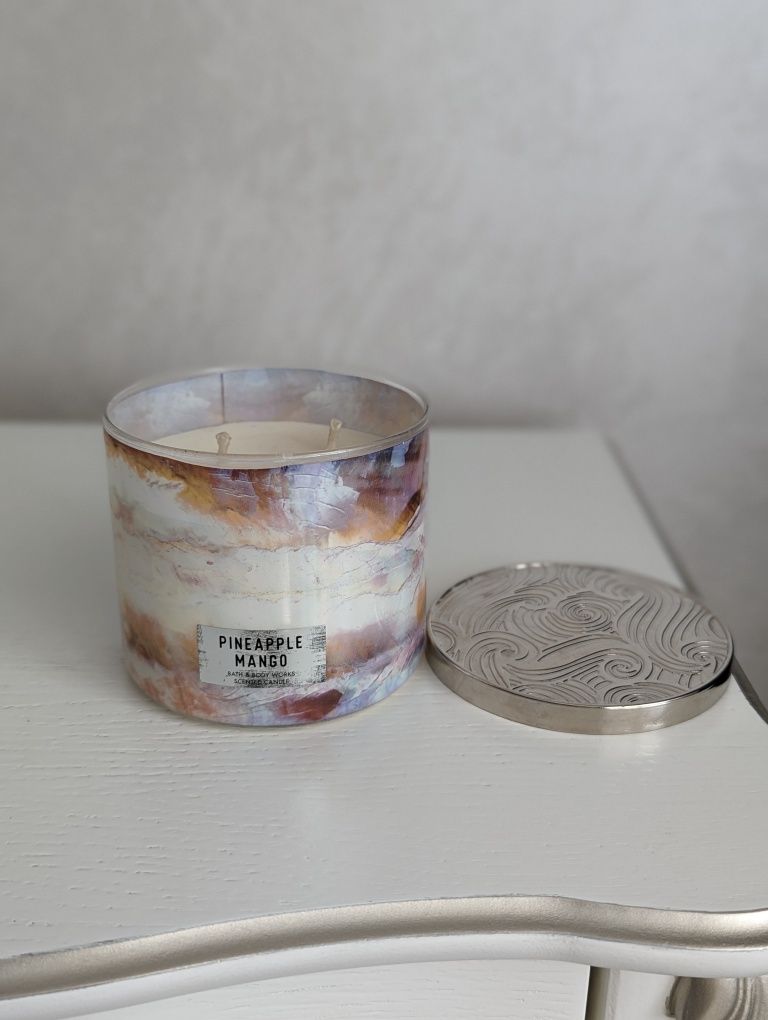 Ароматична воскова свічка з трьома гнотами Bath & Body Works