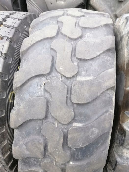 Opony 365/70R18 DUNLOP SP T9 365/70/18