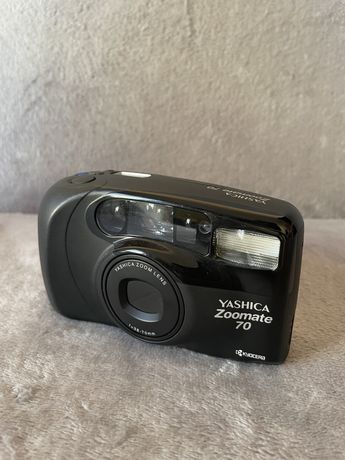 Yashica Zoomate aparat analogowy