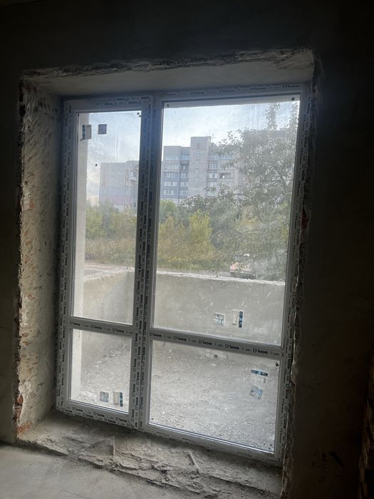 Продам металопластикове вікно, балконний блок 165,5х229 см.