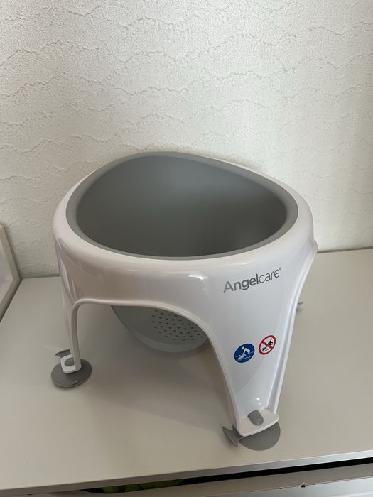 Assento bebé para banheira marca Angelcare
