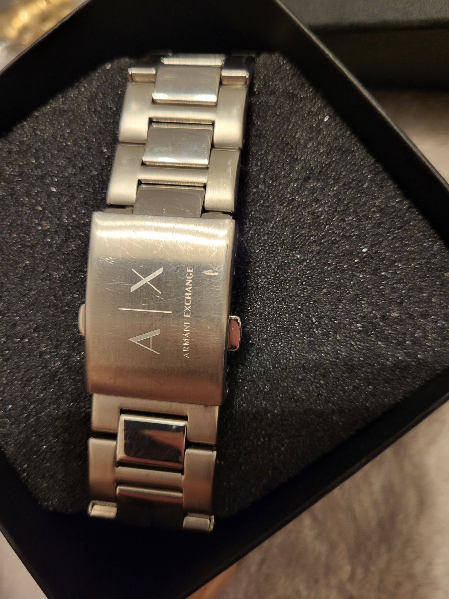 męski zegarek Armani Exchange  ax2084
ZEGAREK BANKS
ARMANI EXCHANGE
ZE