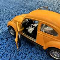 VW Beetle 1:43 yellow