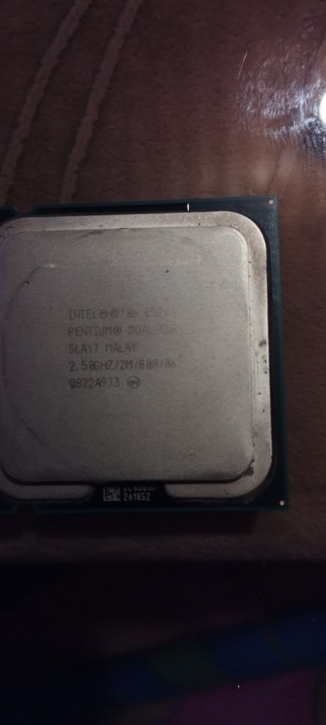 Процесор Intel Pentium Dual-Core