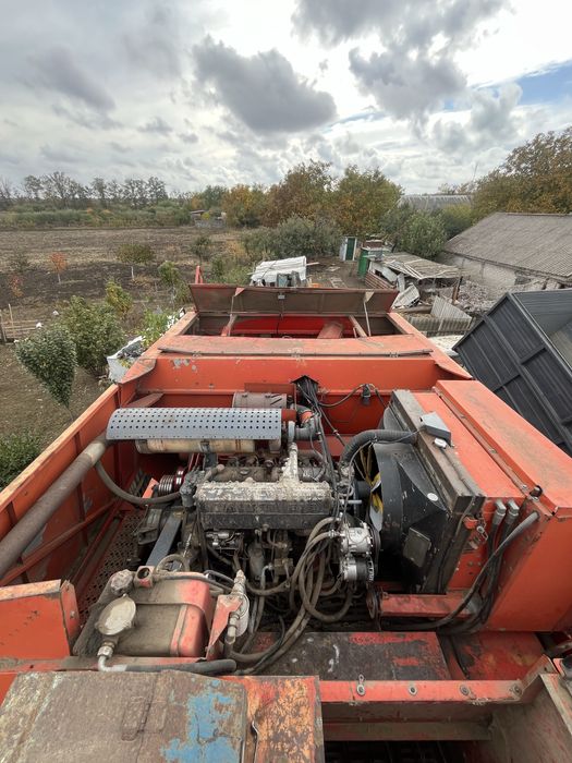 Комбайн Massey Ferguson 38