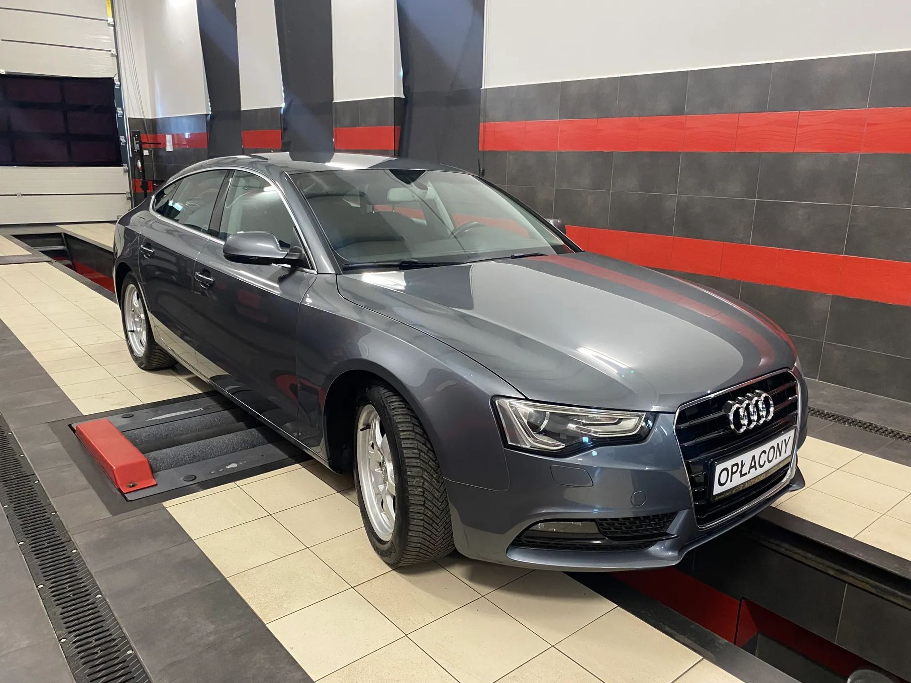 Audi A5 LIFT Ledy Bi-Xenon Automat Czujniki Parkowania