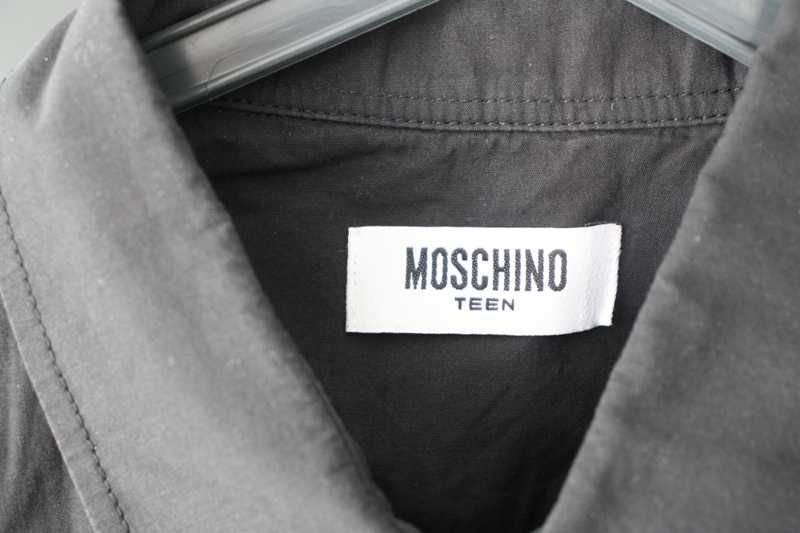 Camisa preta original da MOSCHINO Milano tamanho TEEN