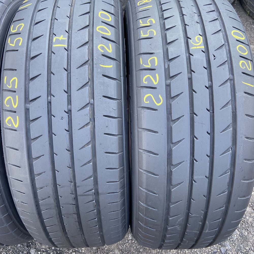 Шини 225/55 r18 Toyo.