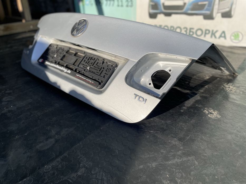 Задня кришка багажника vw jetta 5 джета 5 la7w