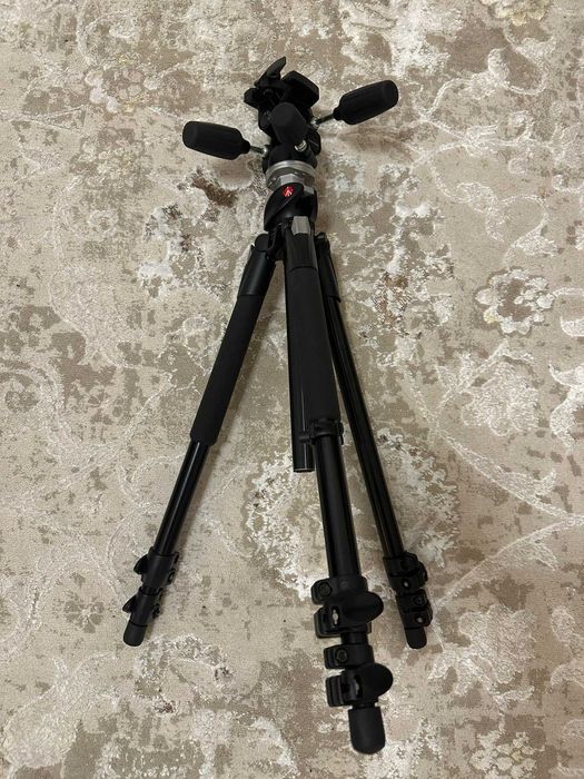 Алюмінієвий 3-секційний штатив Manfrotto 190XPRO та головка 804RC2